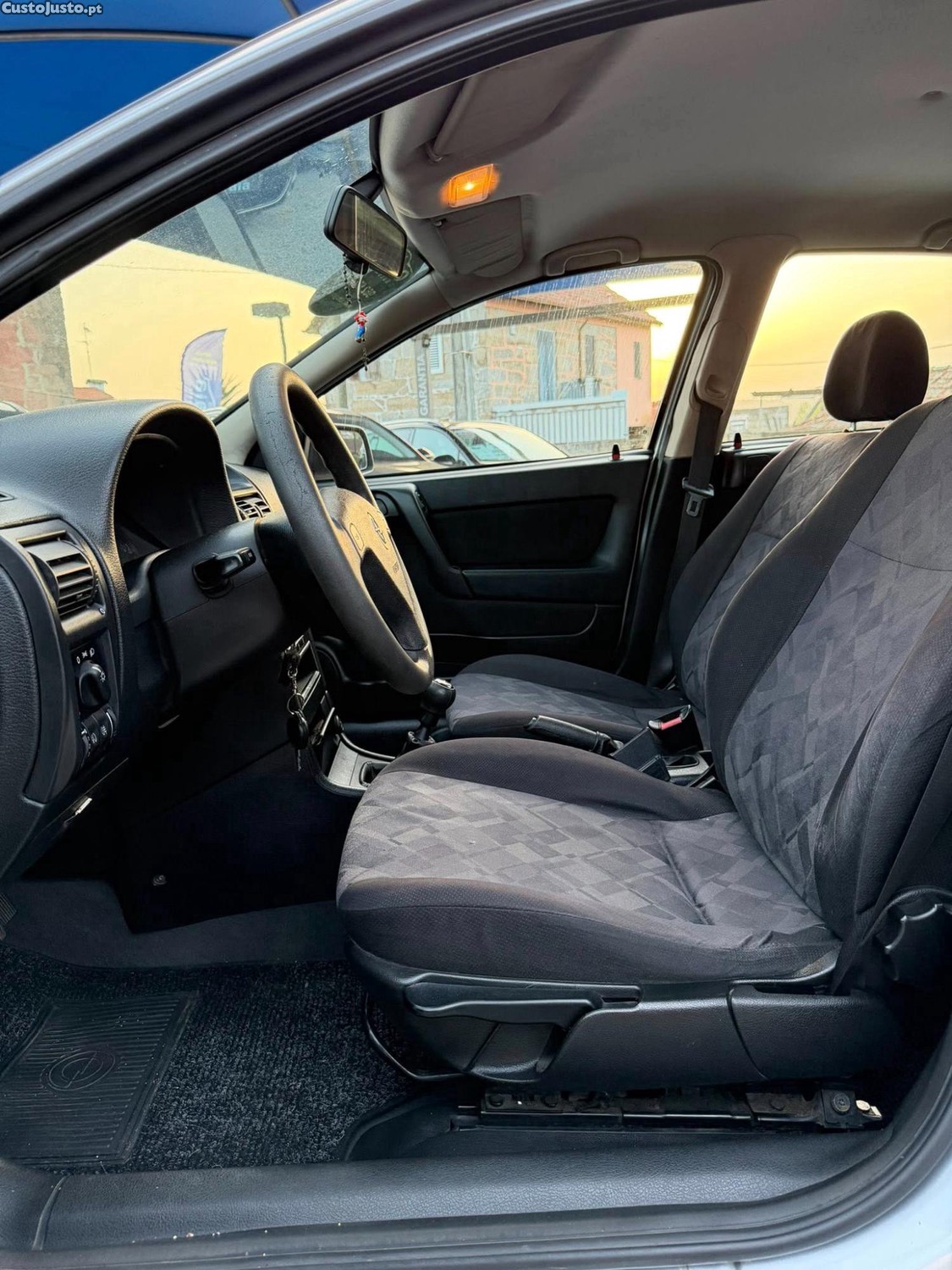 Opel Astra 1.4 EcoTec Club — fotografia 11