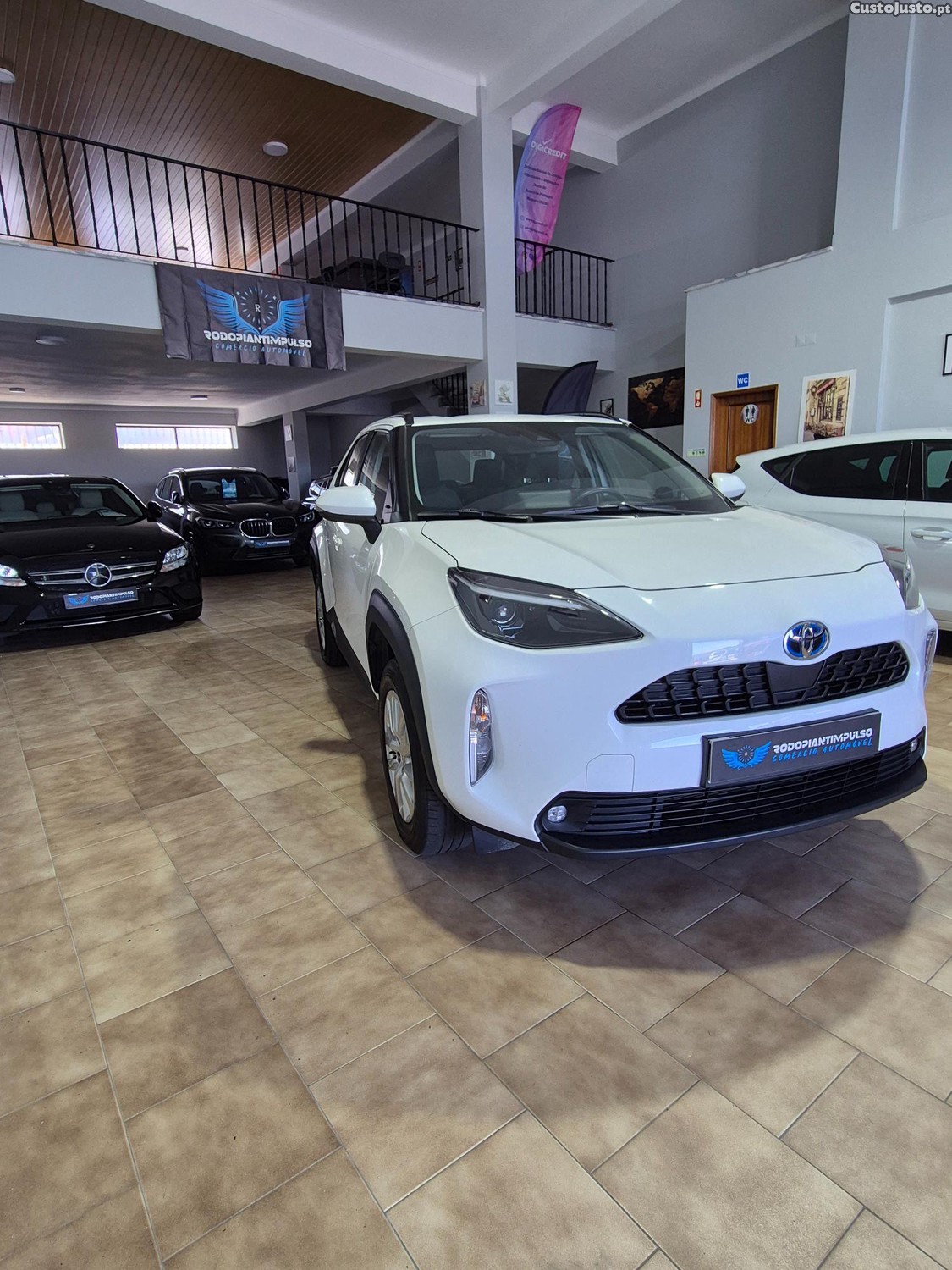 Toyota Yaris CROSS 1.5 hybrid — fotografia 6