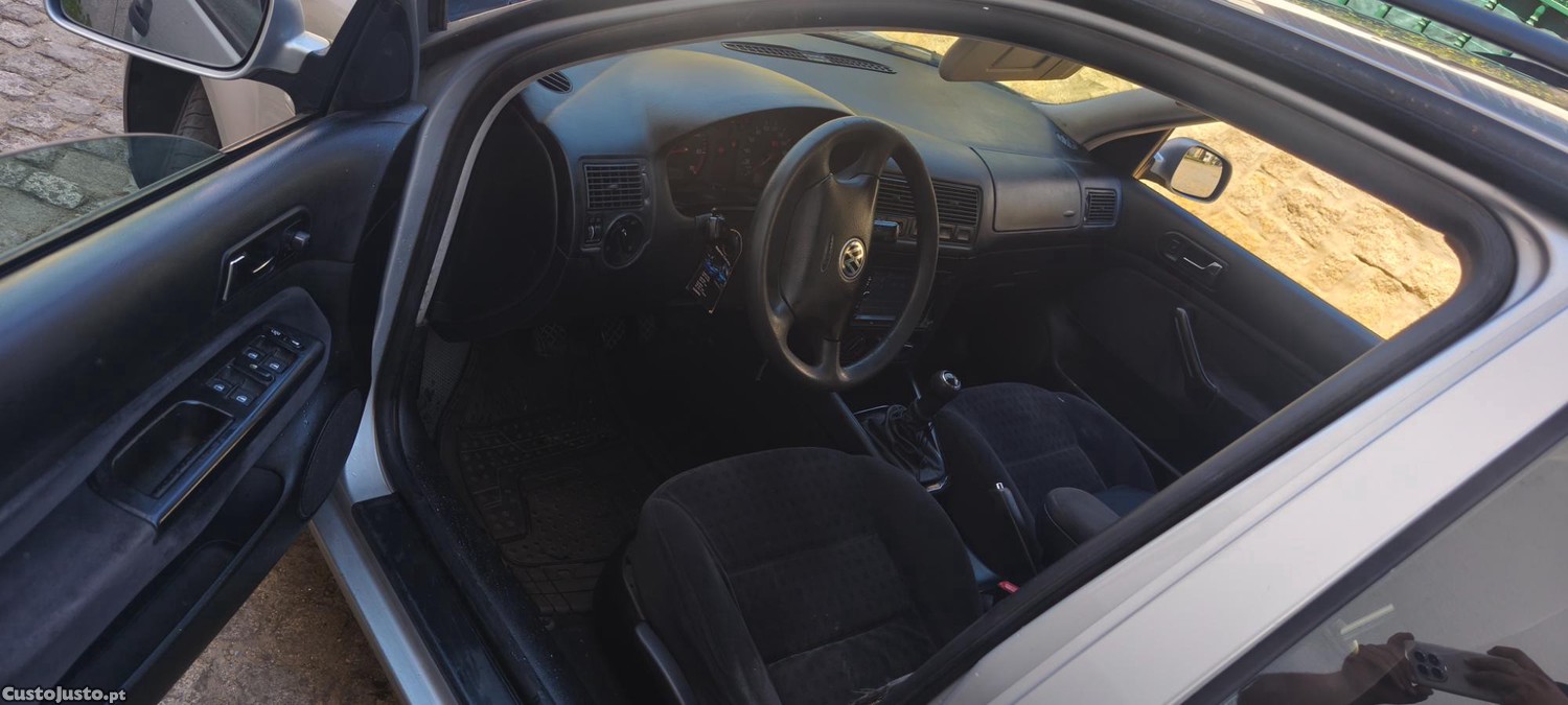 Volkswagen Golf 4 — fotografia 7
