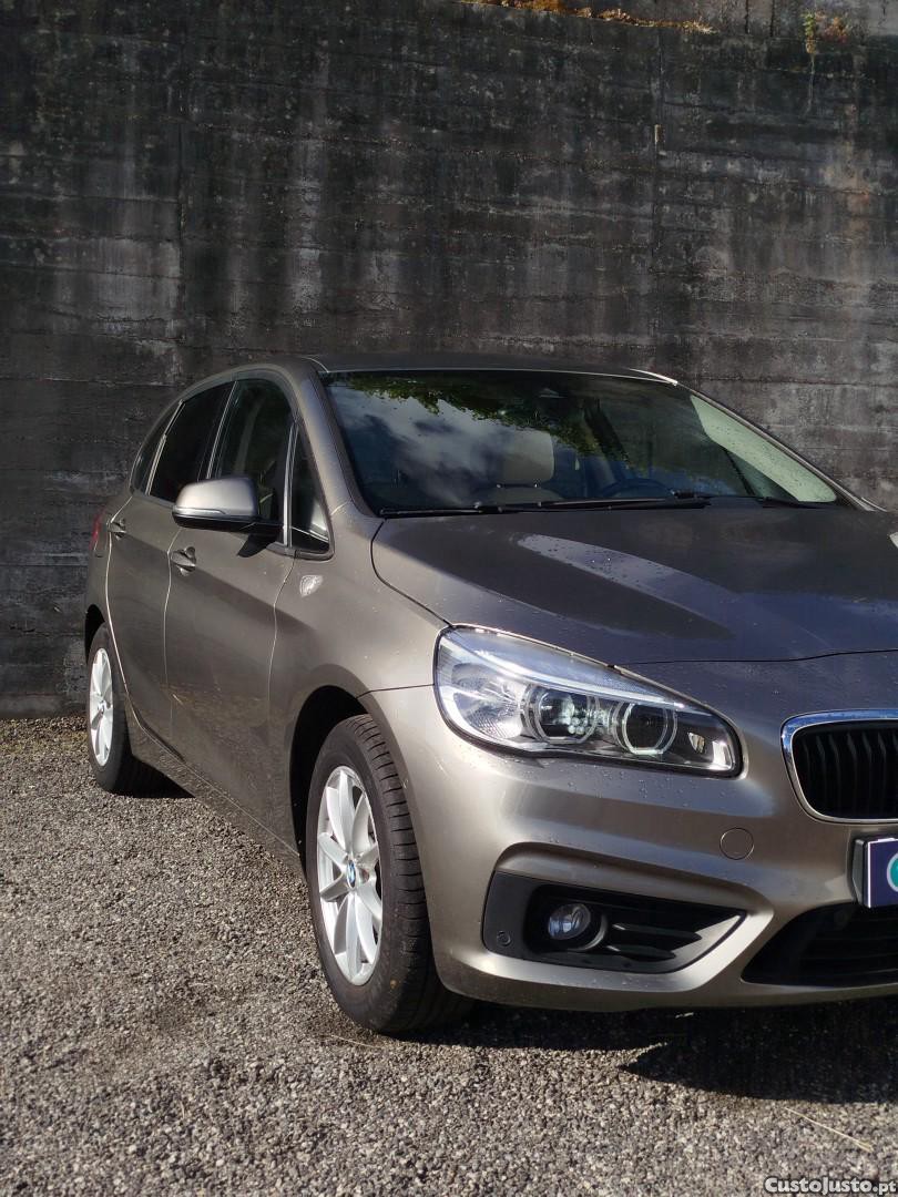 BMW 216 Active Tourer d Luxury Line — fotografia 10