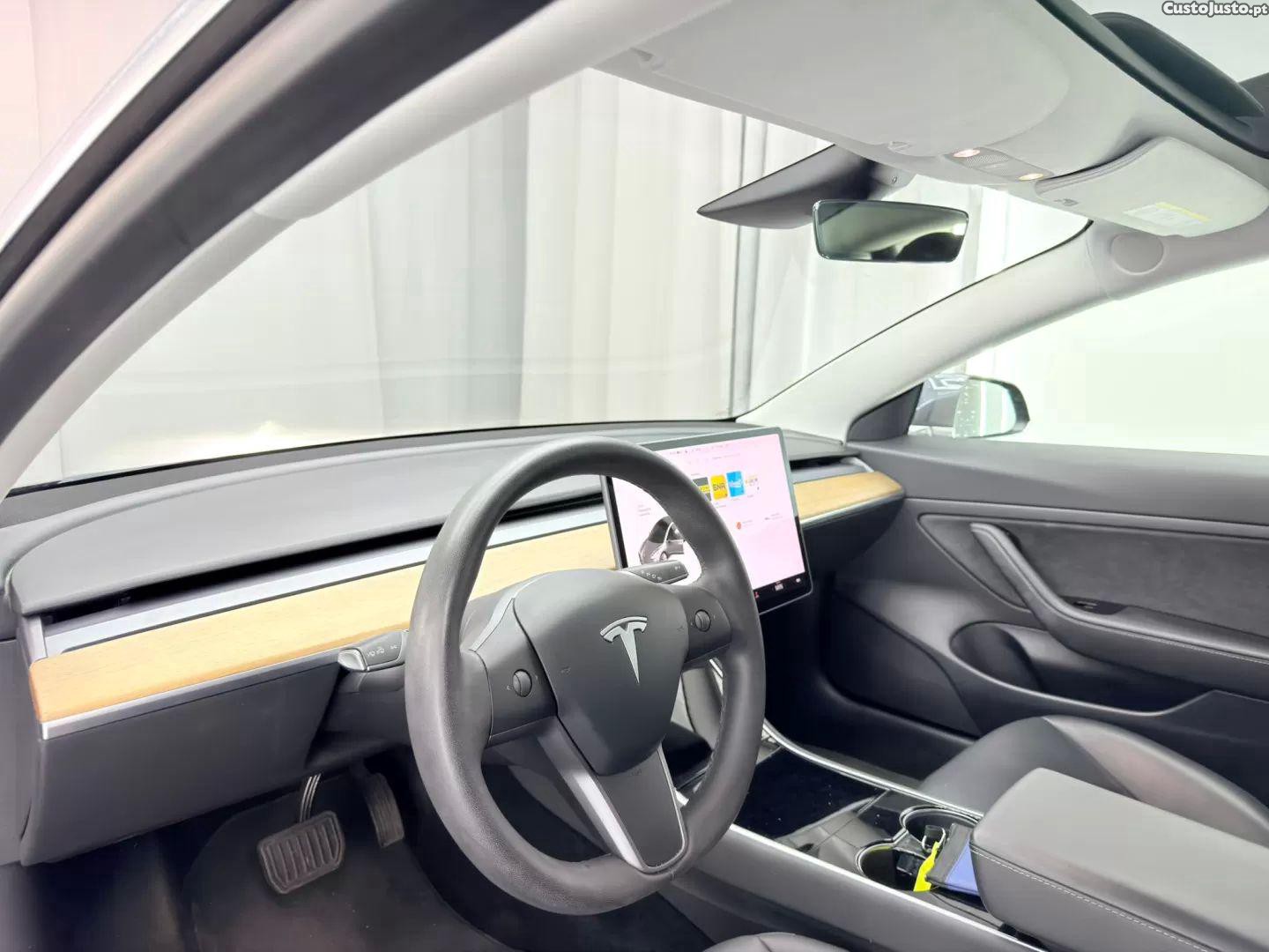 Tesla Model 3 Standard rwd plus — fotografia 2
