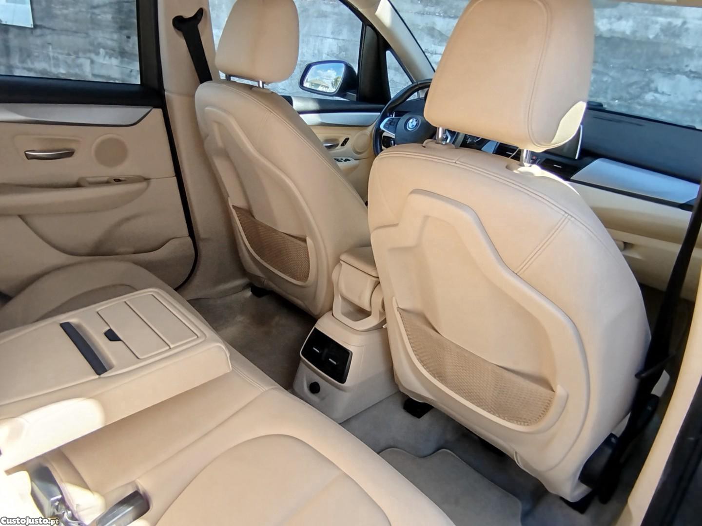 BMW 216 Active Tourer d Luxury Line — fotografia 15