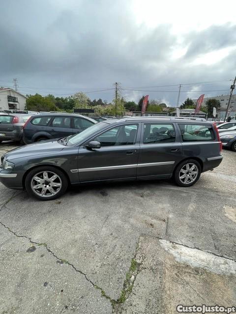 Volvo V70 D5 Nivel 2 — fotografia 3