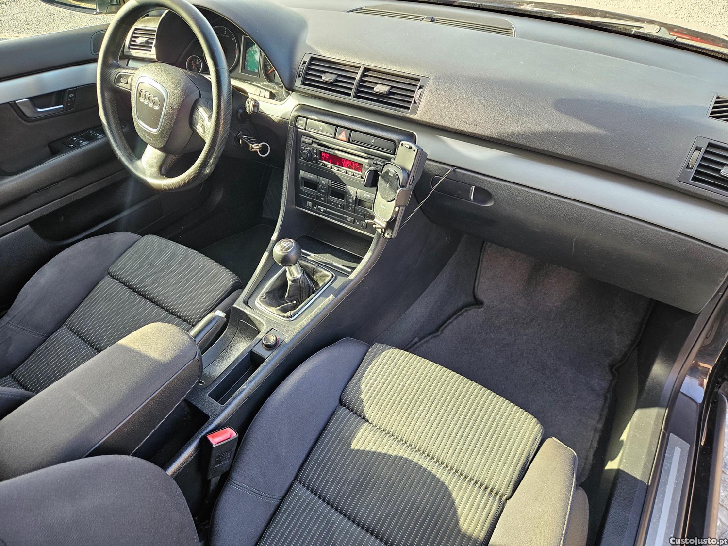 Audi A4 AVANT 2.0 TDI 140CV — fotografia 7