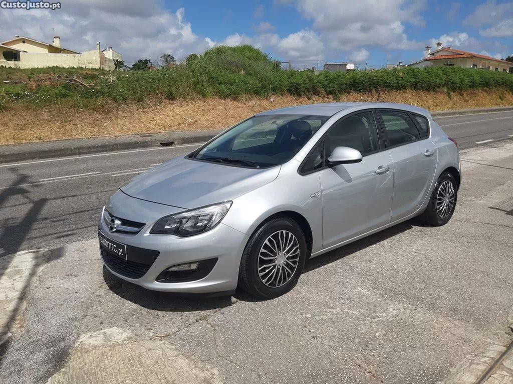 Opel Astra 1.3 cdti cosmo s/s 104g — fotografia 21