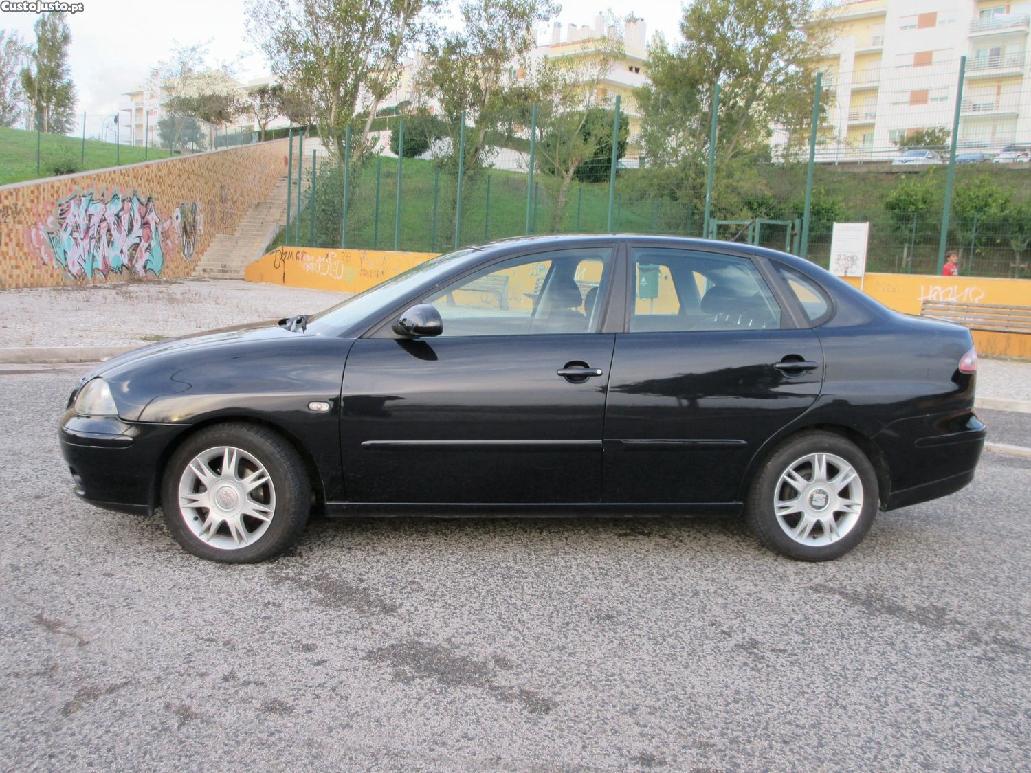 Seat Cordoba 1.4 TDi Reference, AC Automático, 143.000 Km - 08 — photo 4