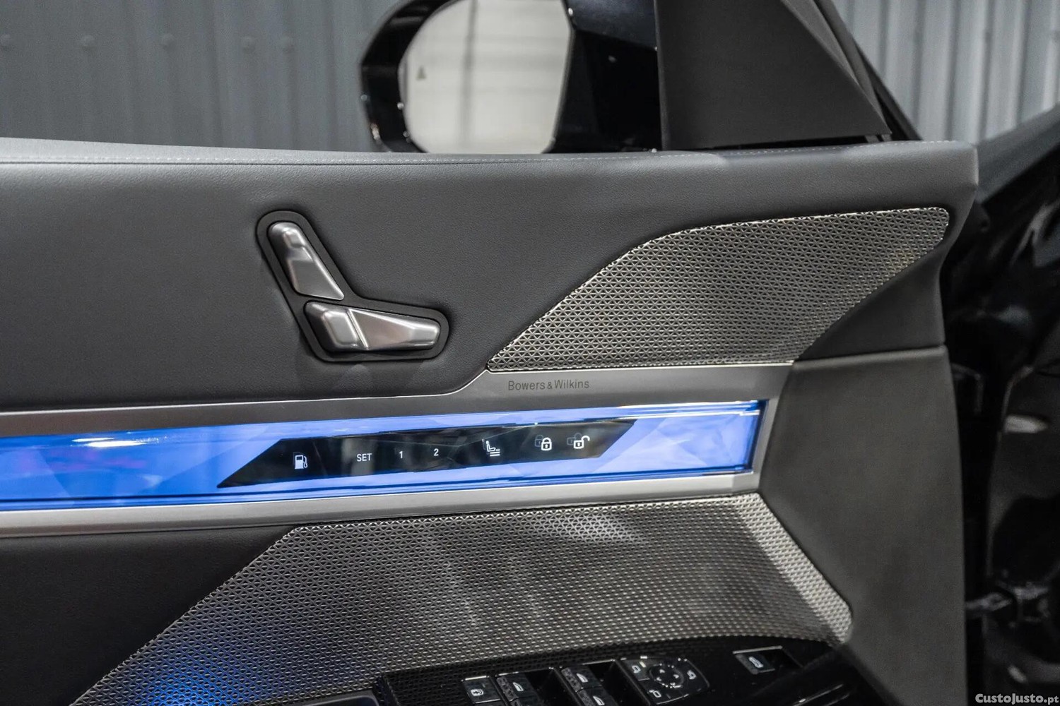 BMW 750 e xDrive Pack Desportivo M — fotografia 8