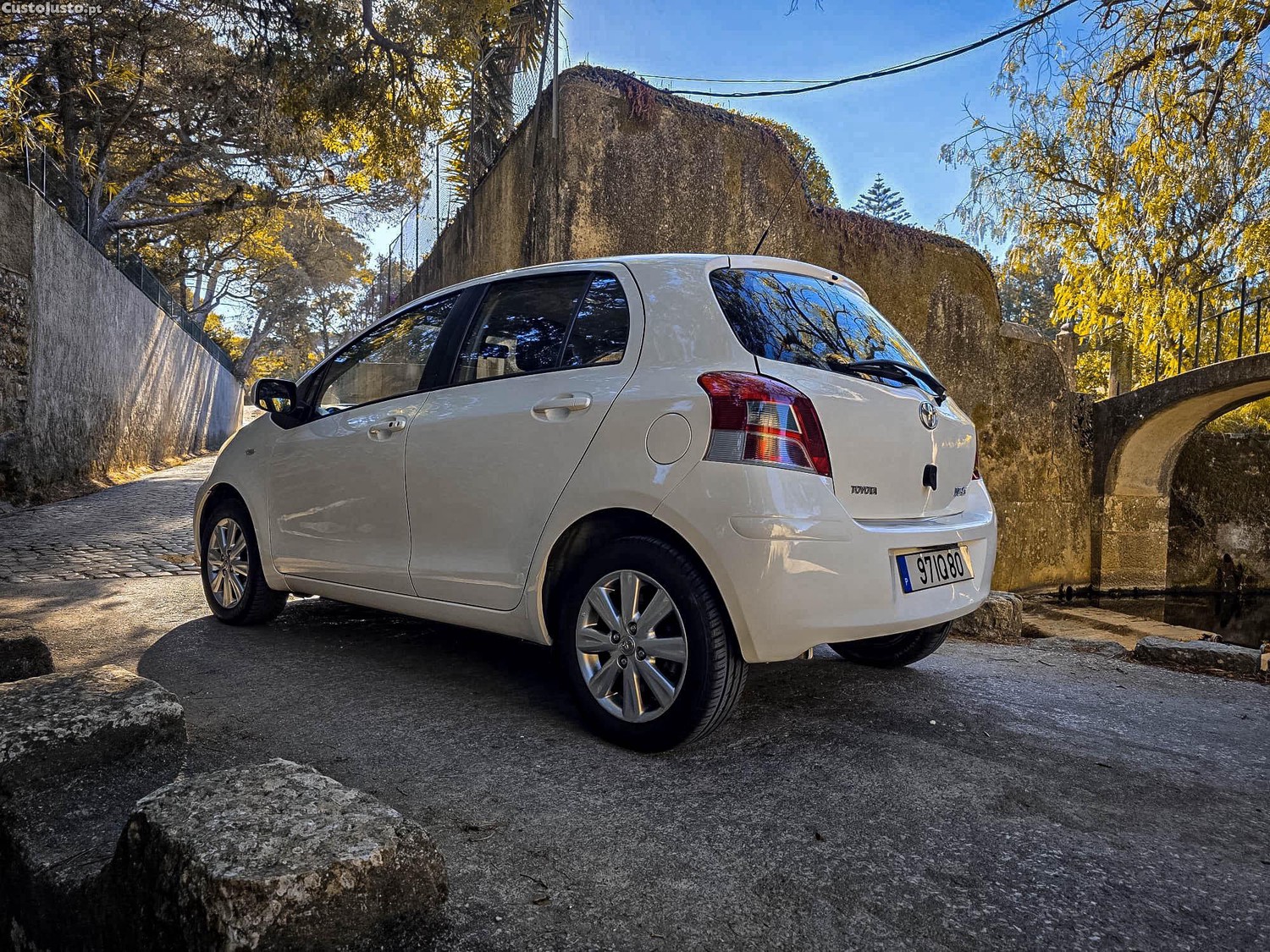Toyota Yaris 1.3 VVTI — fotografia 7