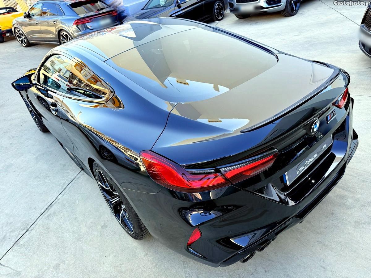 BMW M8 X-Drive Competition Coupe — fotografia 11