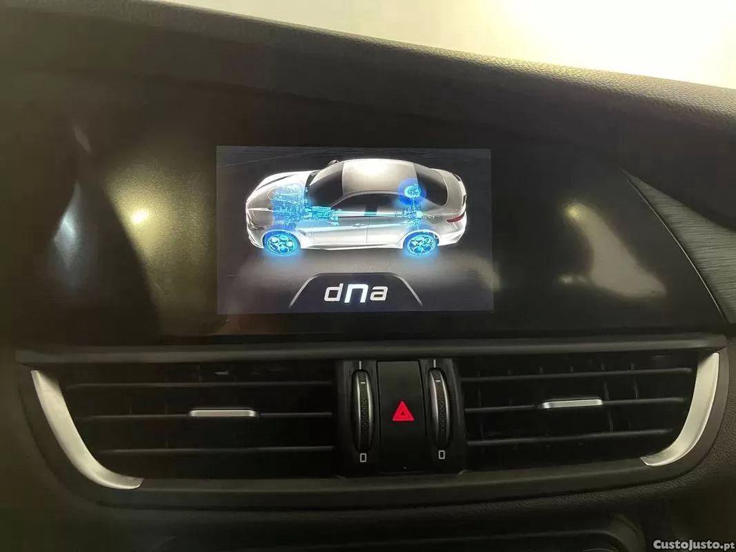 Alfa Romeo Giulia 2.2 d — fotografia 8