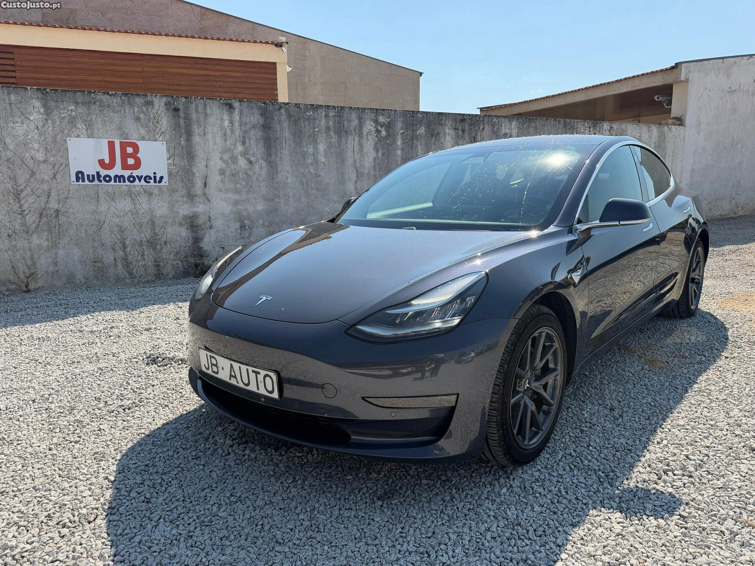 Tesla Model 3 Long-Range Dual Motor AWD — fotografia 16