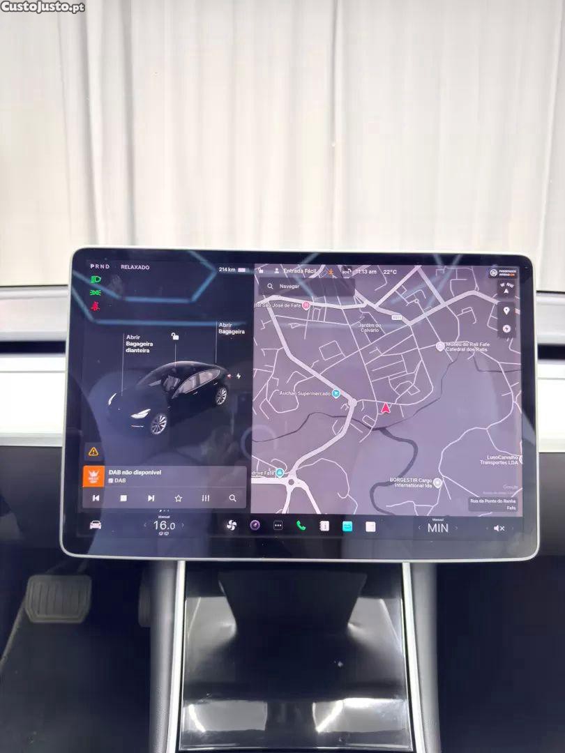 Tesla Model 3 Standard rwd plus — fotografia 12