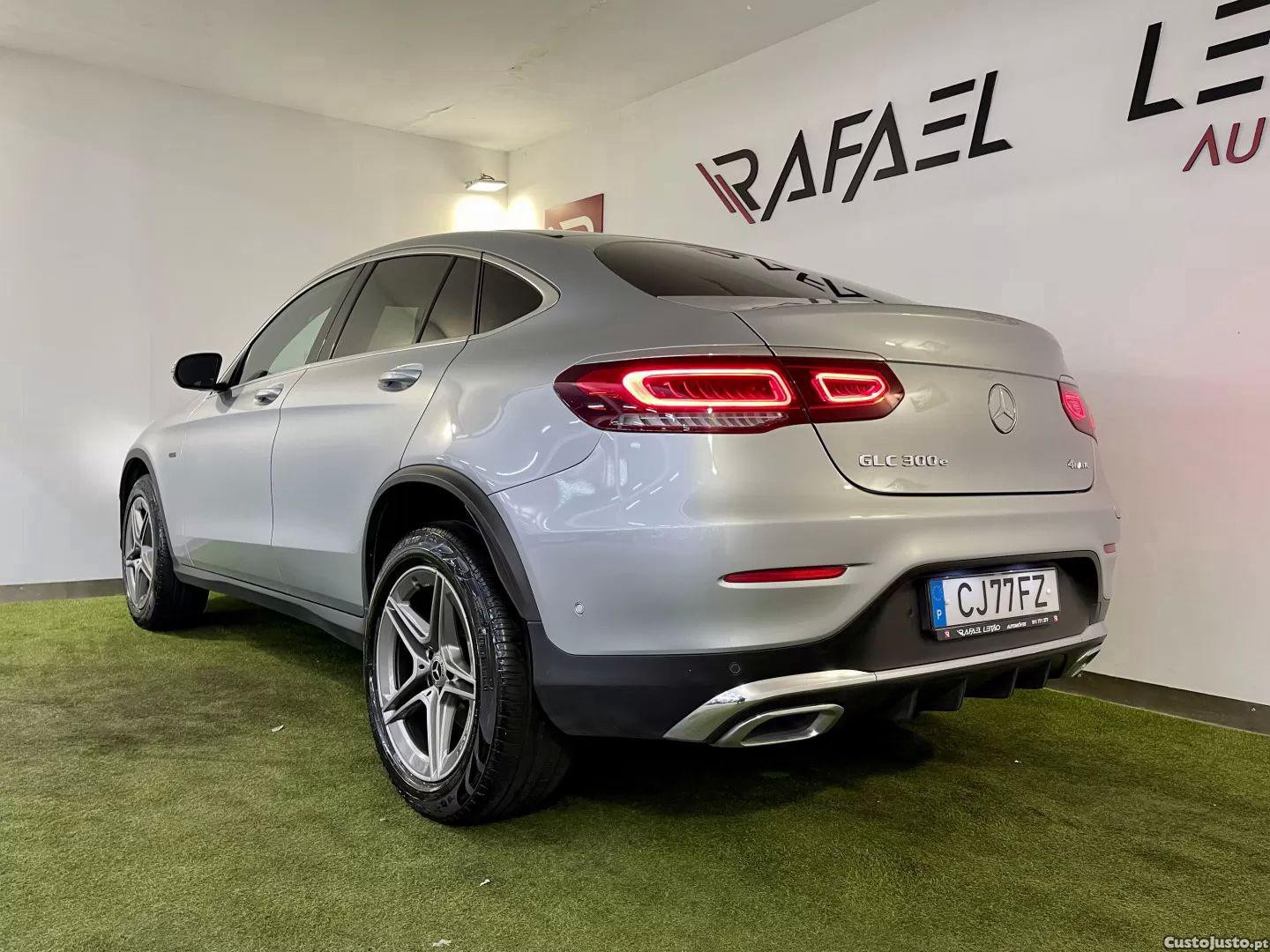 Mercedes-Benz GLC 300 E coupé 4matic — fotografia 24