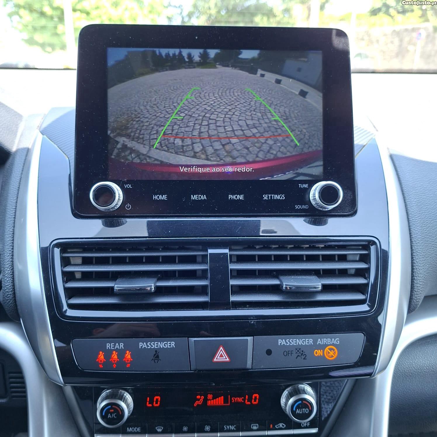 Mitsubishi Eclipse Cross 2.4 PHEV eMotion — fotografia 2