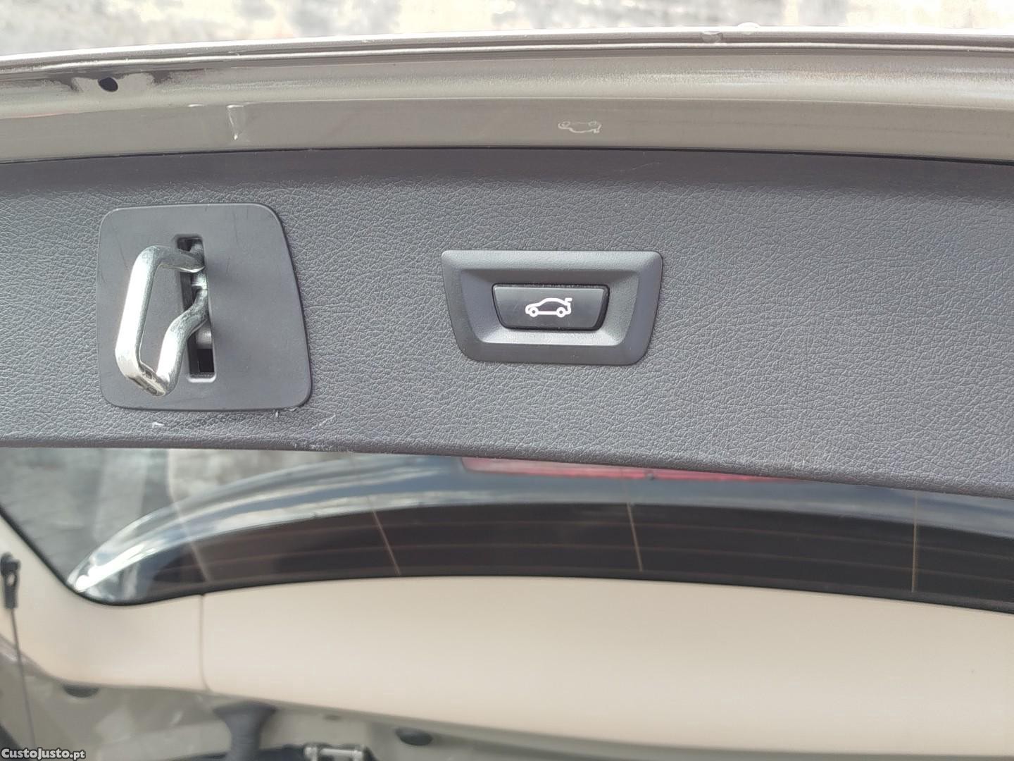 BMW 216 Active Tourer d Luxury Line — fotografia 11