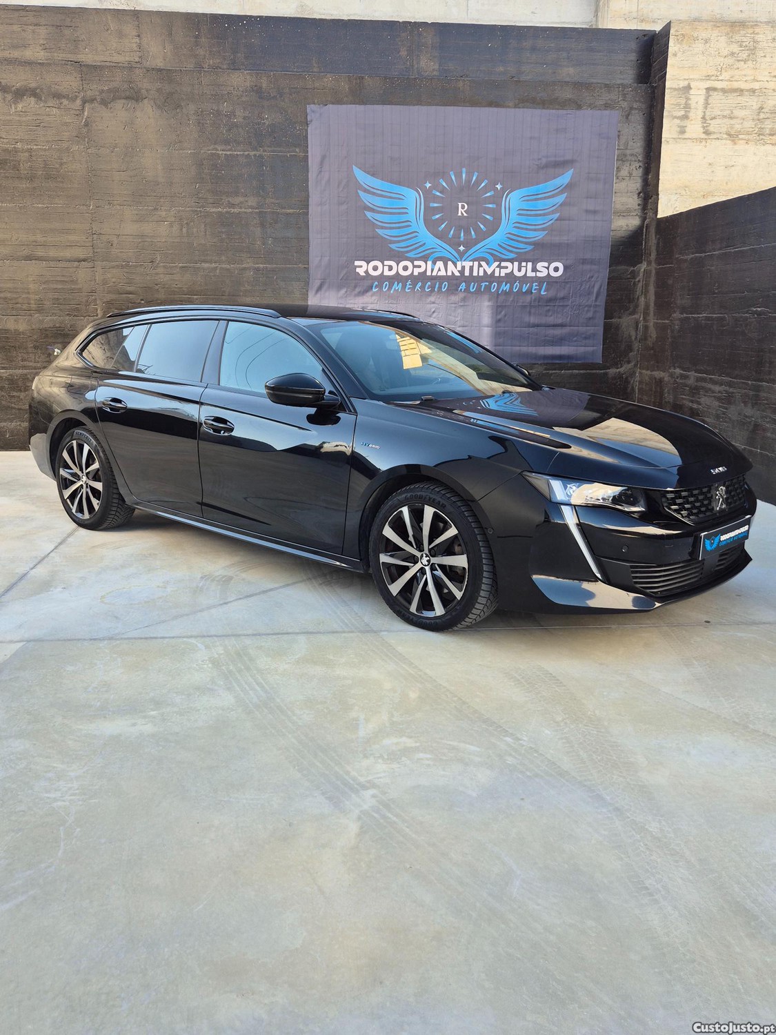 Peugeot 508 1.6 HYBRID GT LINE e-EAT8 — fotografia 4