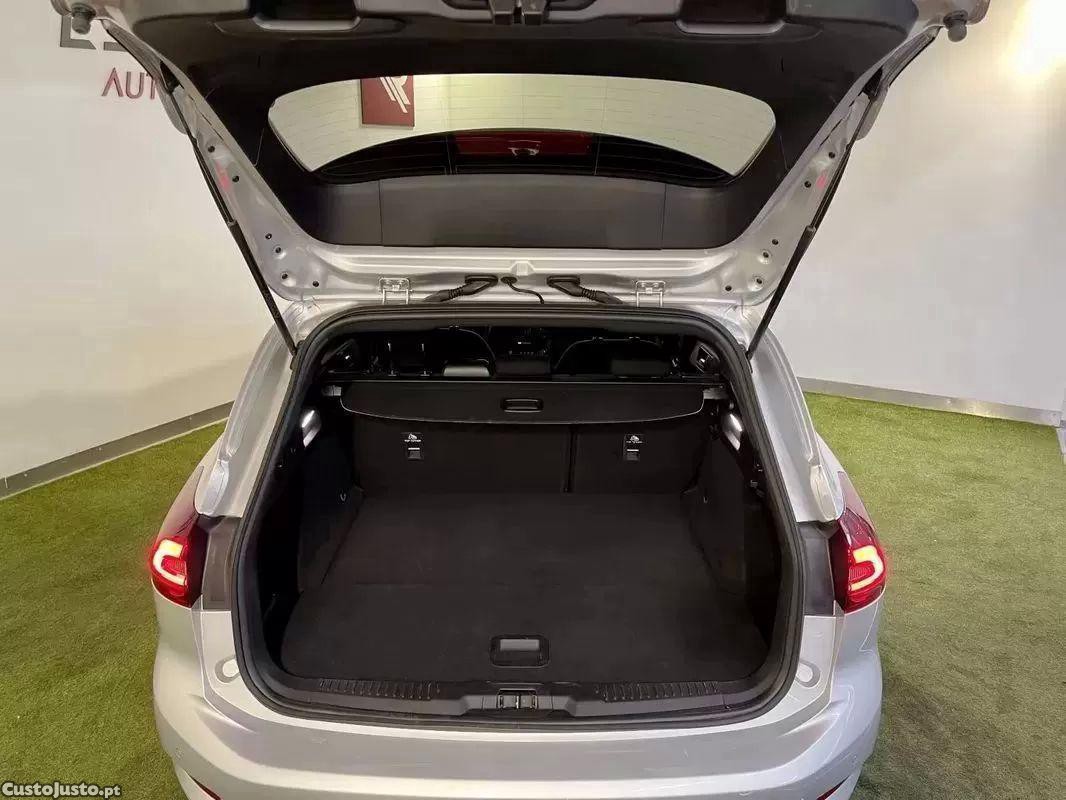 Ford Focus 1.5 tdci ecoblue st-line — fotografia 7