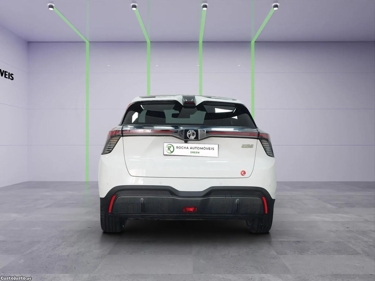 MG  64 kWh Luxury - 23 foto 4