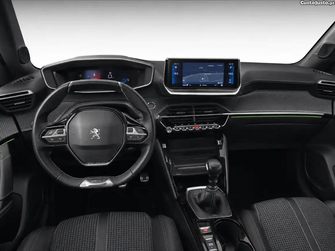 Peugeot 2008 1.2 PureTech GT Line — fotografia 6