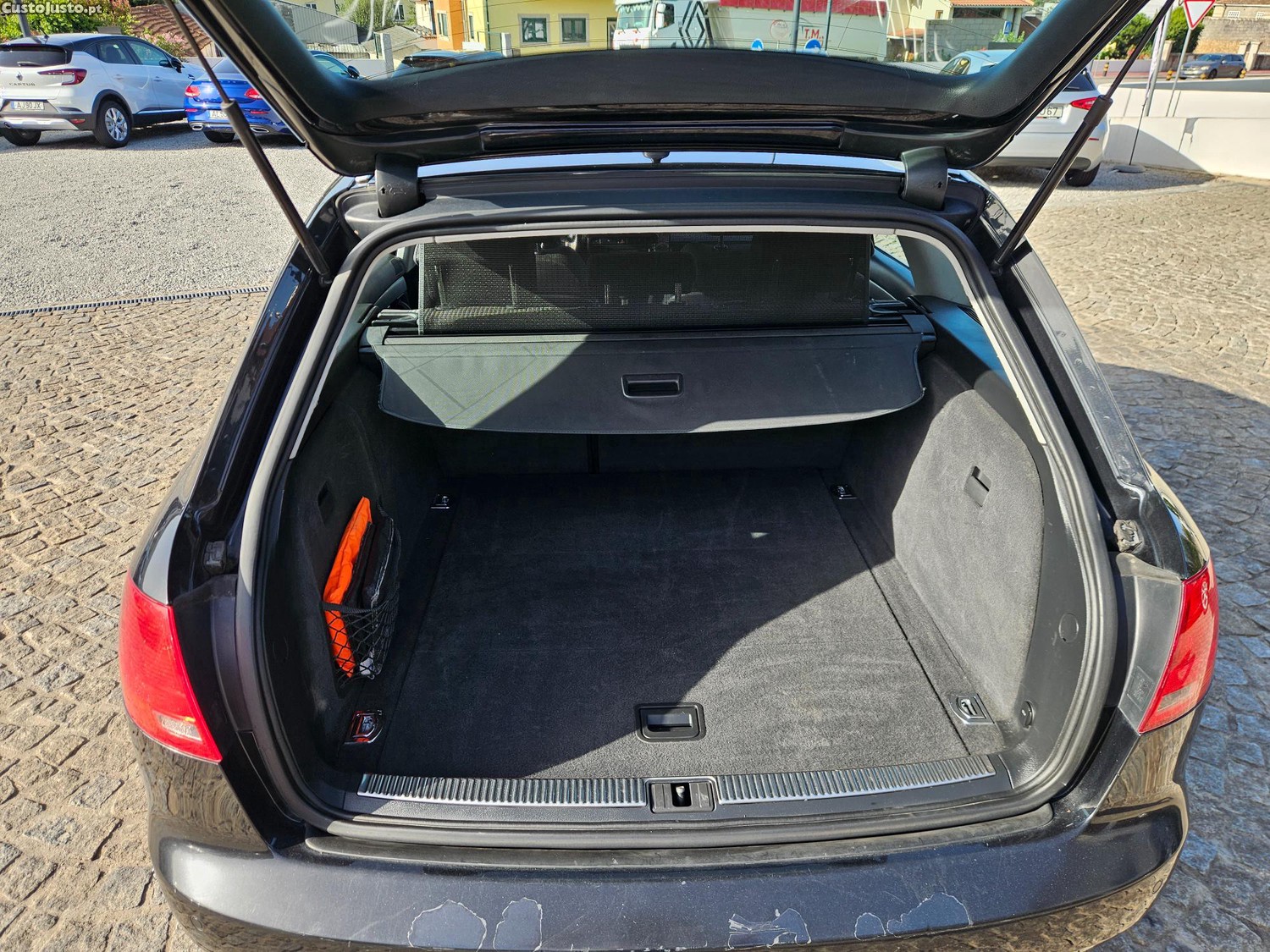 Audi A4 AVANT 2.0 TDI 140CV — fotografia 4