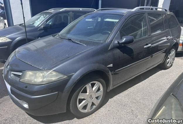 Renault Mégane Sport Tourer 1.5 Dci Confort para Reparar (Cx Velocidades) — fotografia 4