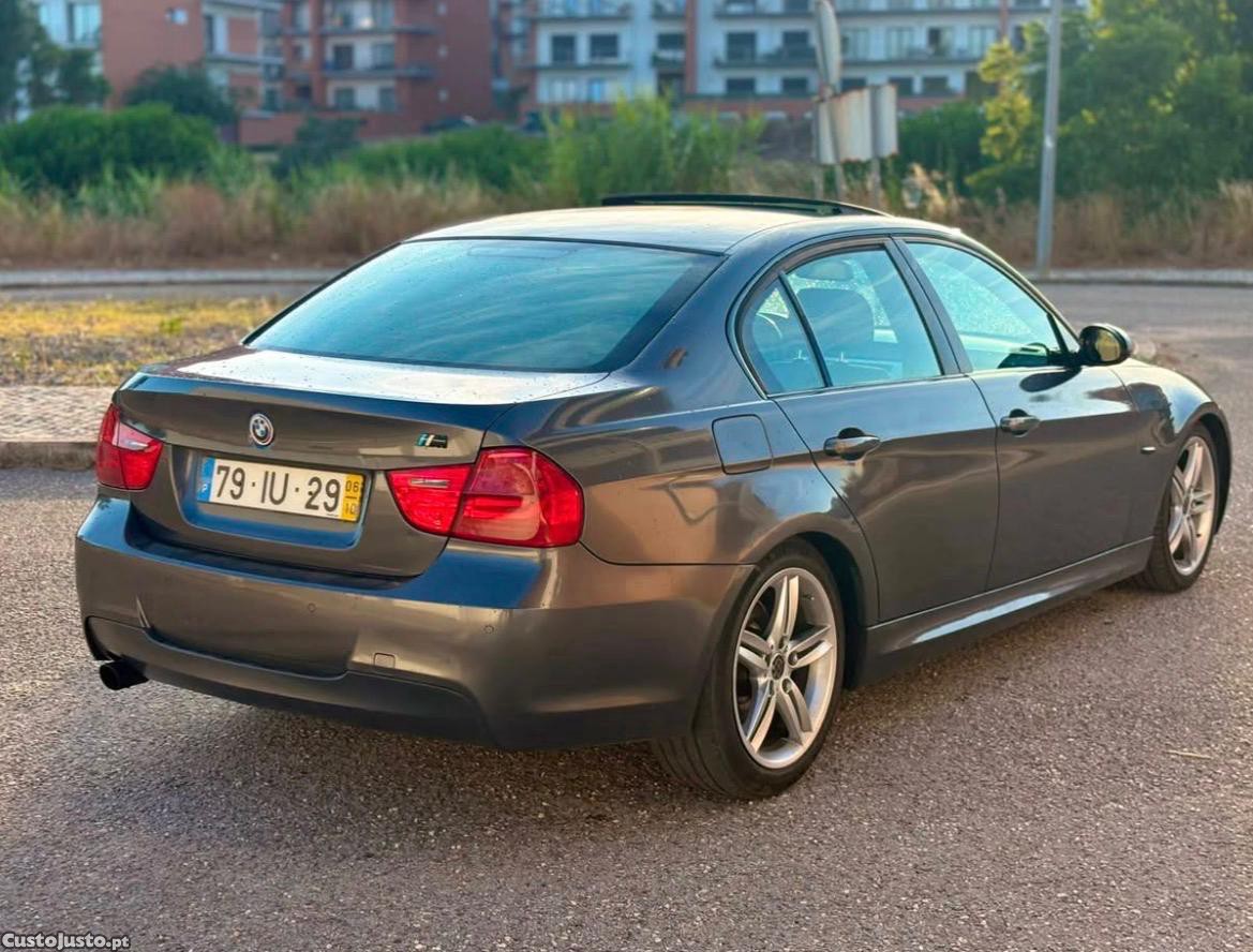BMW 320 D — fotografia 4