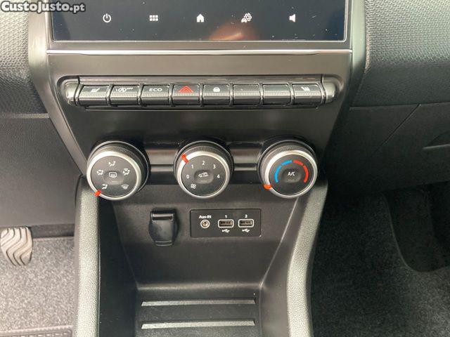 Renault Clio TCe 90 EQUILIBRE — fotografia 10