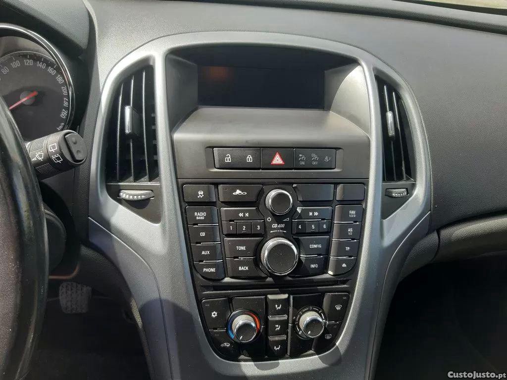 Opel Astra 1.3 cdti cosmo s/s 104g — fotografia 10