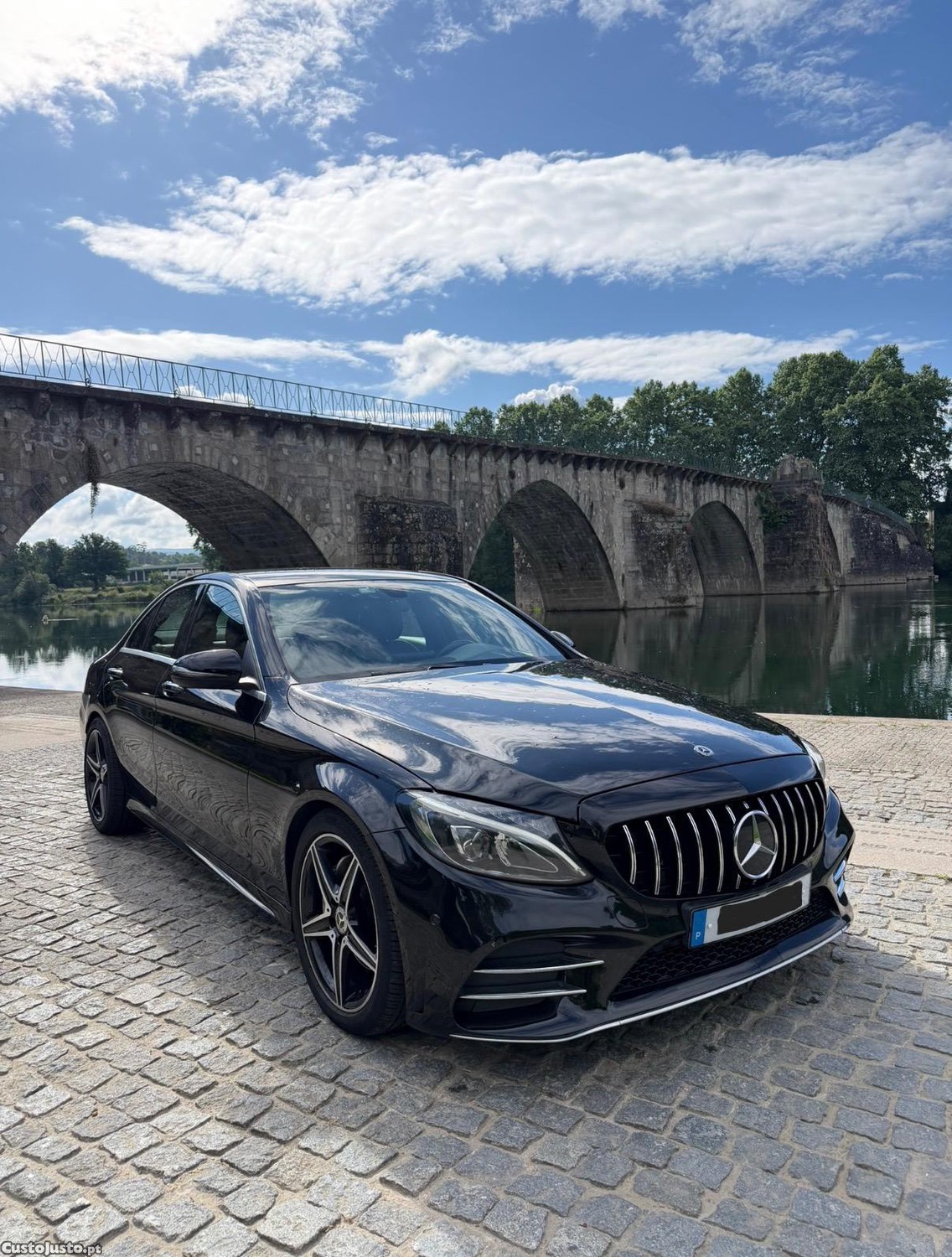 Mercedes-Benz C 220 d AMG 7G TRONIC-PLUS - 15 foto 2