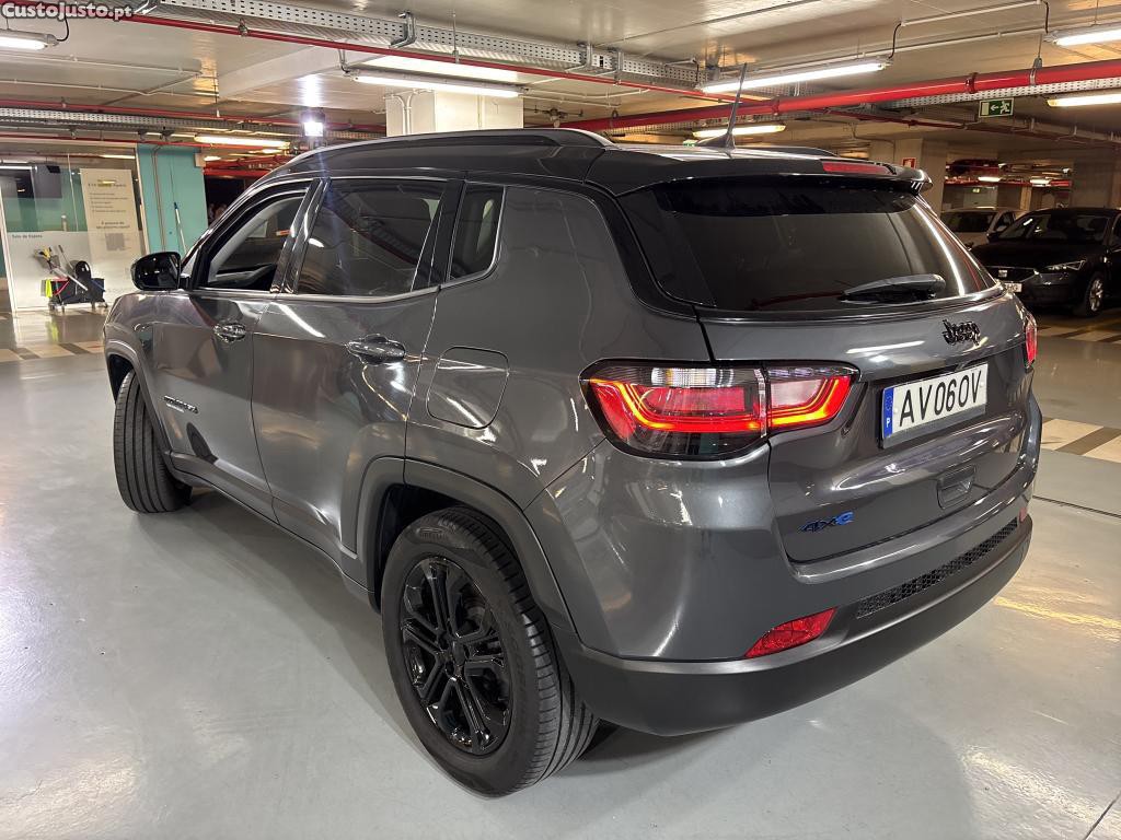 Jeep Compass 1.3 TG 4Xe Upland 240cv — fotografia 25