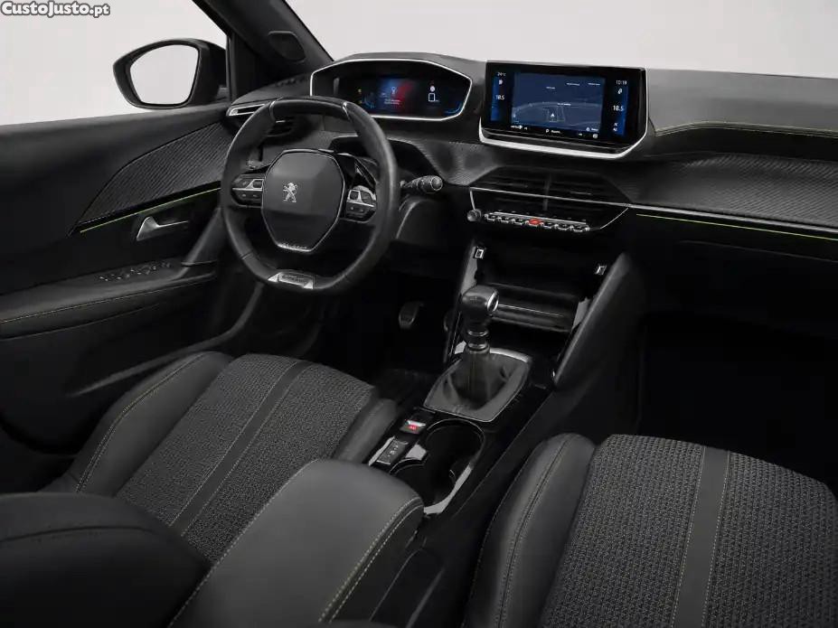 Peugeot 2008 1.2 PureTech GT Line — fotografia 5