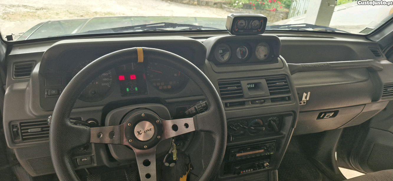 Mitsubishi Pajero 2.5TD — fotografia 6