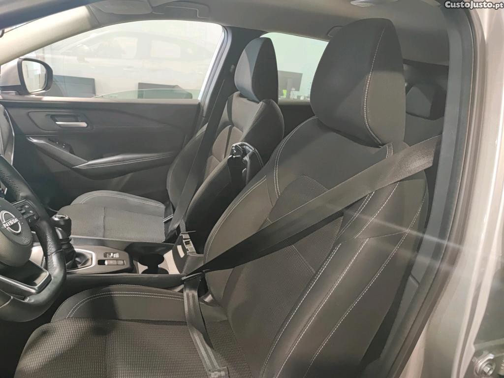 Nissan Qashqai 1.3 DIG-T Acenta 140cv — fotografia 19