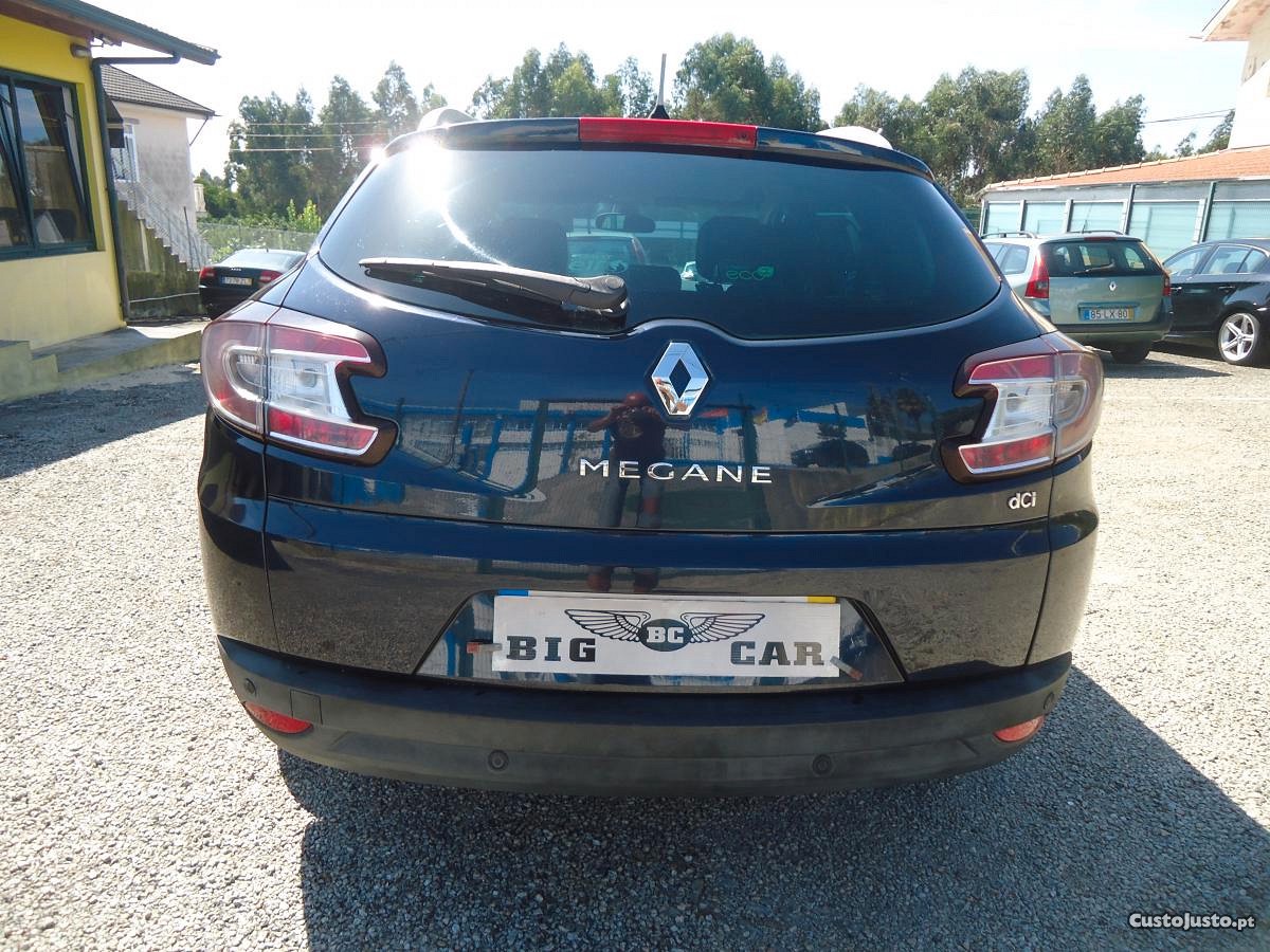 Renault Mégane Sport Tourer 1.5 dCi Dynamique S — fotografia 7