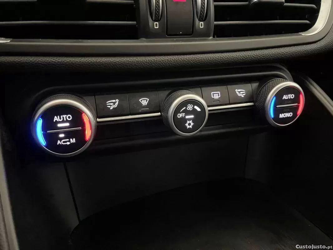 Alfa Romeo Giulia 2.2 d — fotografia 6