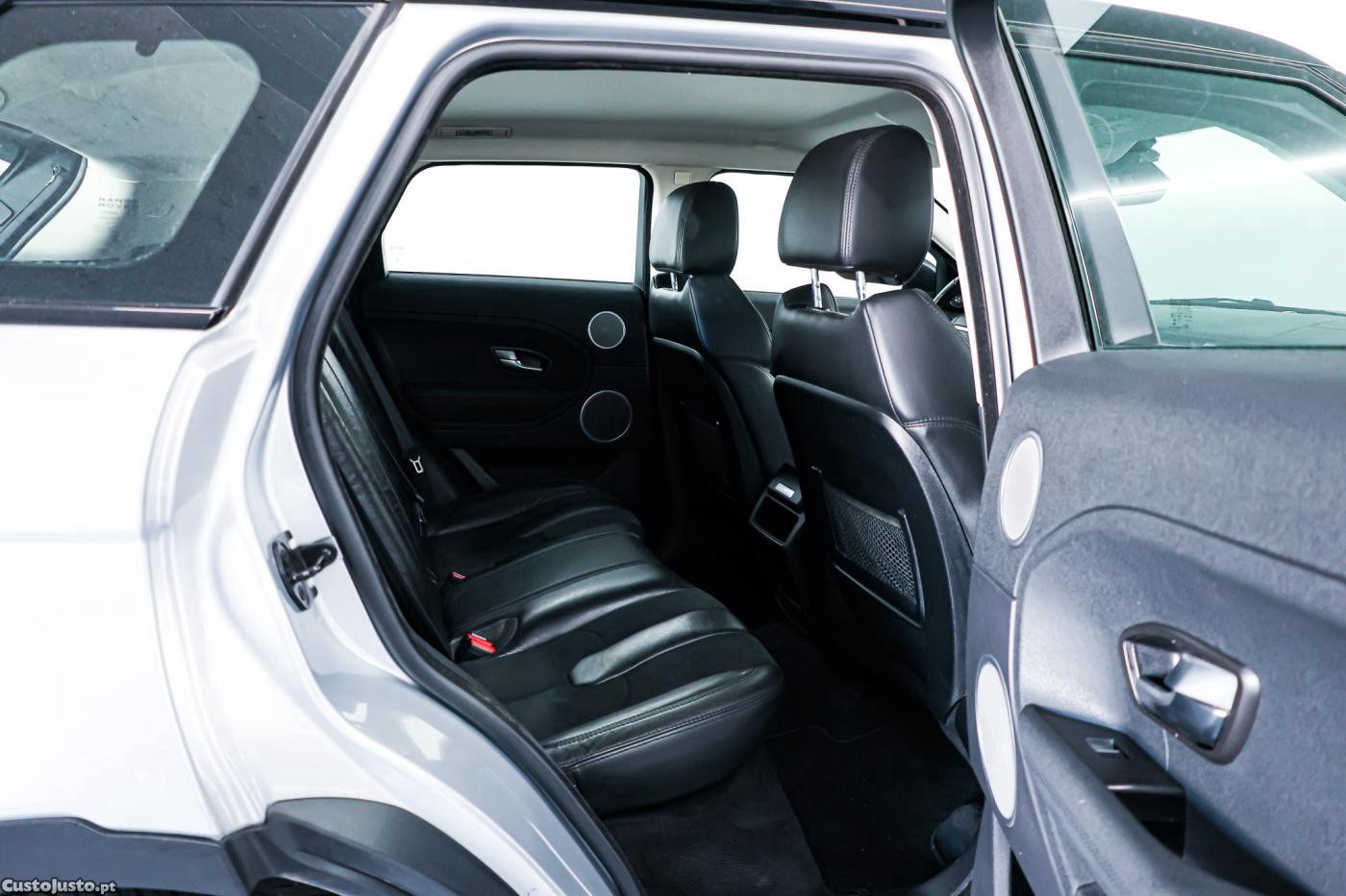 Land Rover Range Rover Evoque 2.2 TD4 Pure — fotografia 3