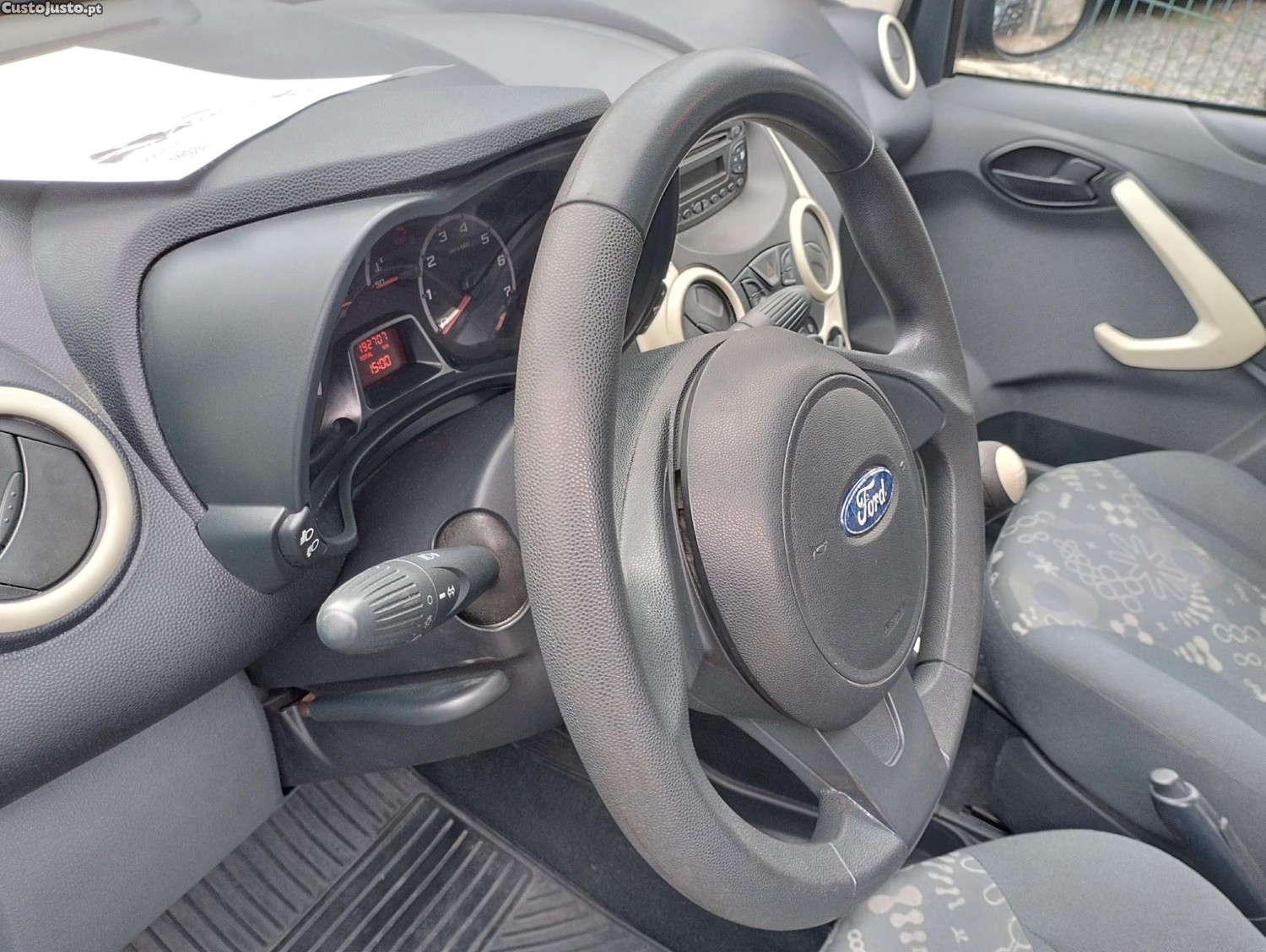 Ford KA 1.3 TDCI S&S Trend c/ A/C - Citadino Super Economico - Oportunidad — fotografia 3