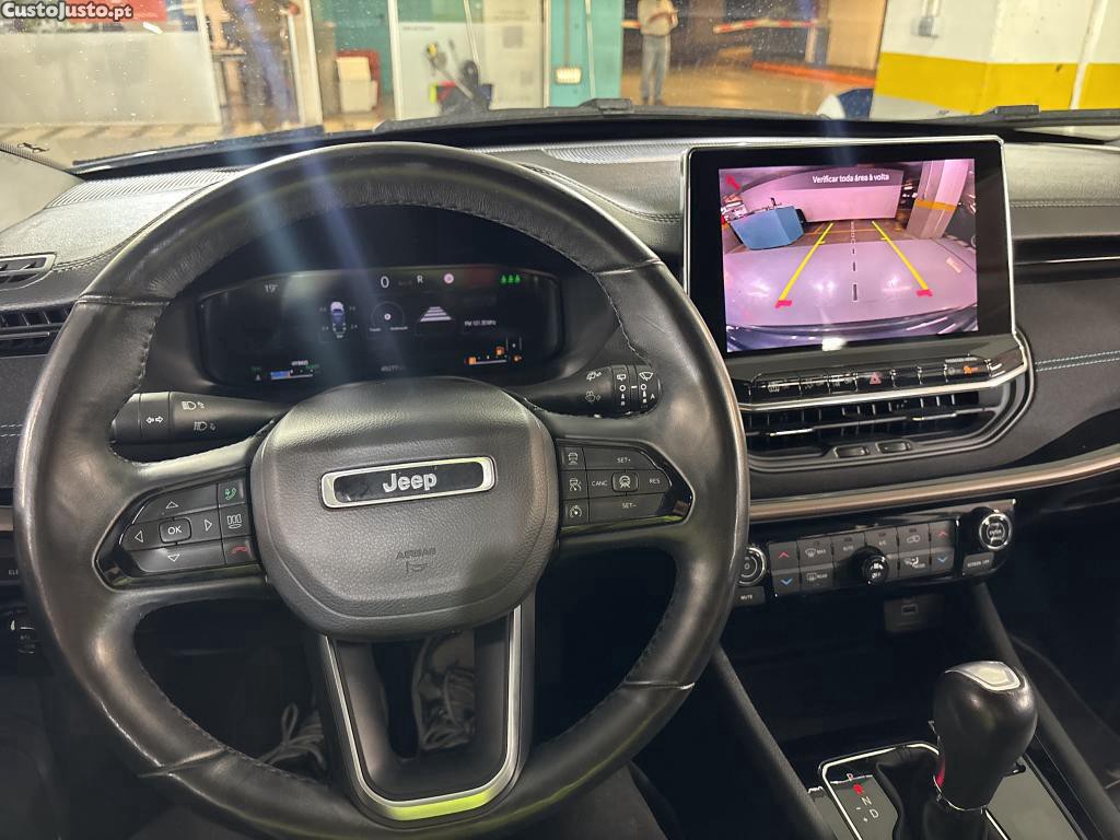 Jeep Compass 1.3 TG 4Xe Upland 240cv — fotografia 18