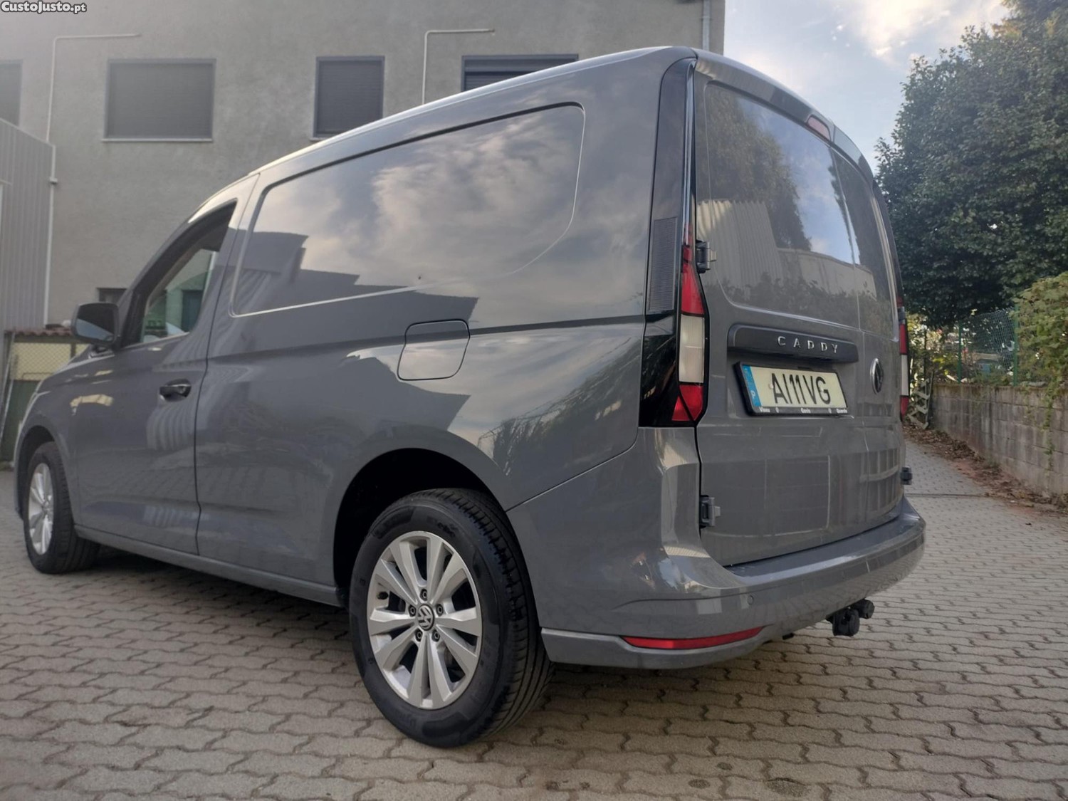 Volkswagen Caddy 2.0 TDI — fotografia 3