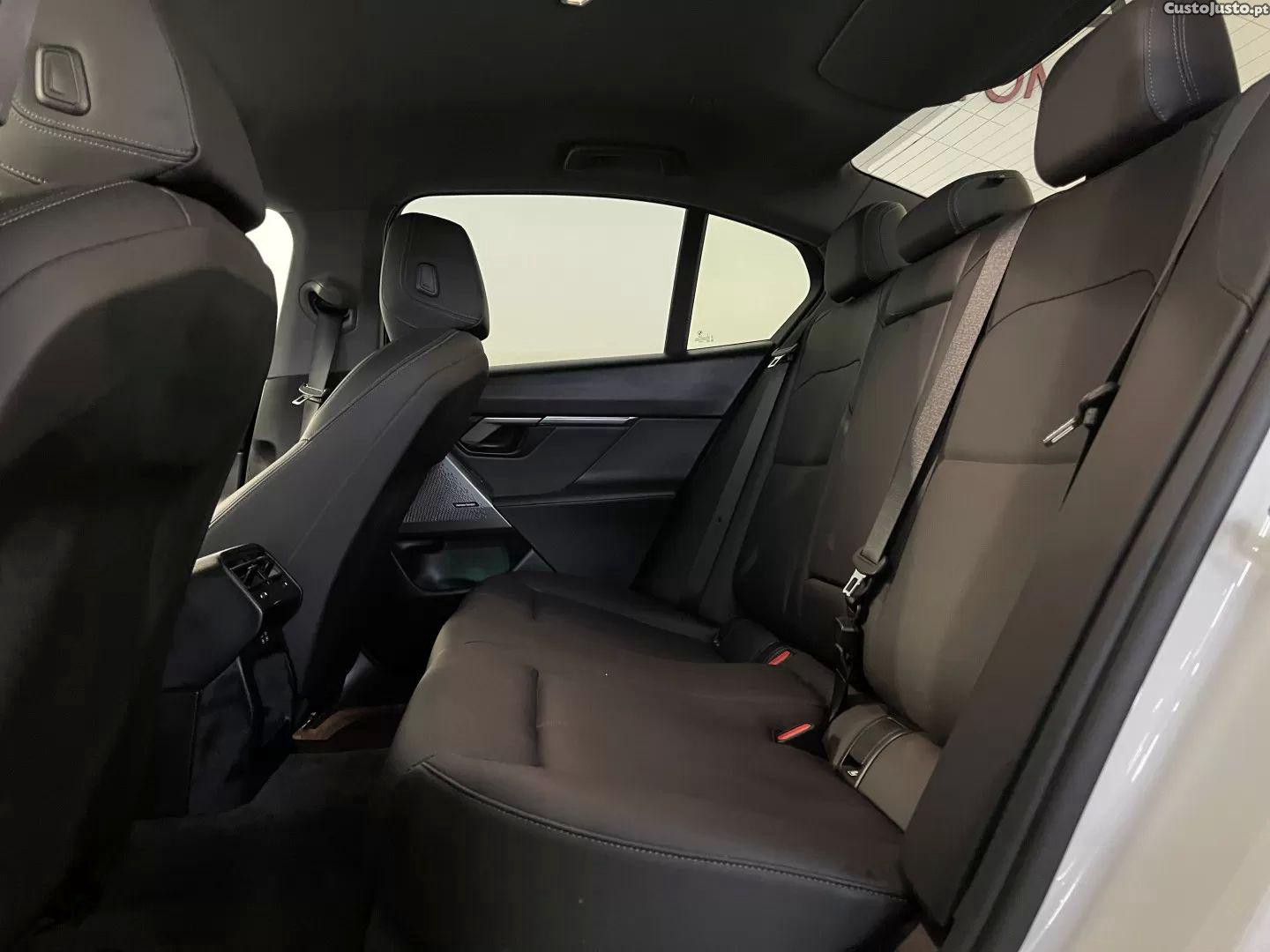 BMW i5 Edrive40 — fotografia 29