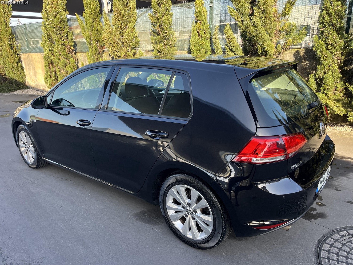 Volkswagen Golf 1.6Tdi BLUEMOTION — fotografia 9