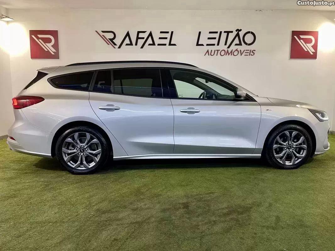 Ford Focus 1.5 tdci ecoblue st-line — fotografia 27