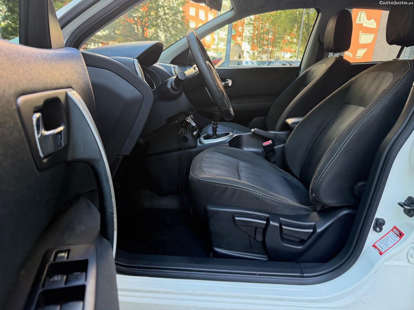 Nissan Qashqai 1.6 dCi Acenta — fotografia 17