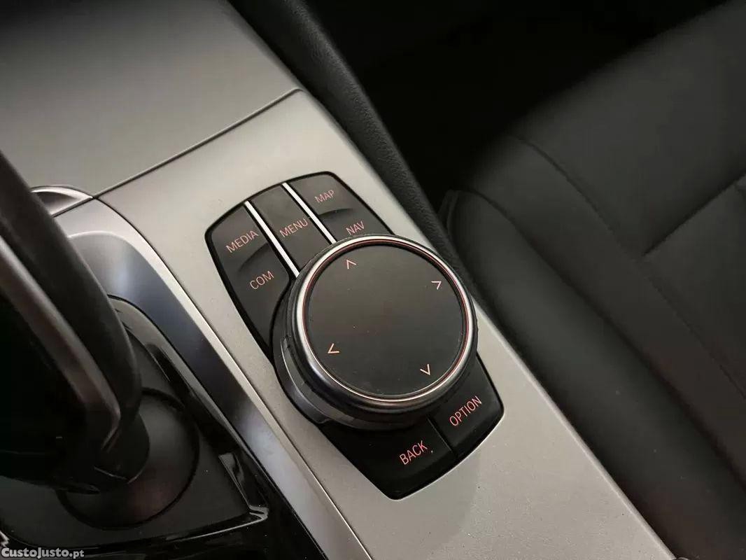 BMW 520 D auto — fotografia 11