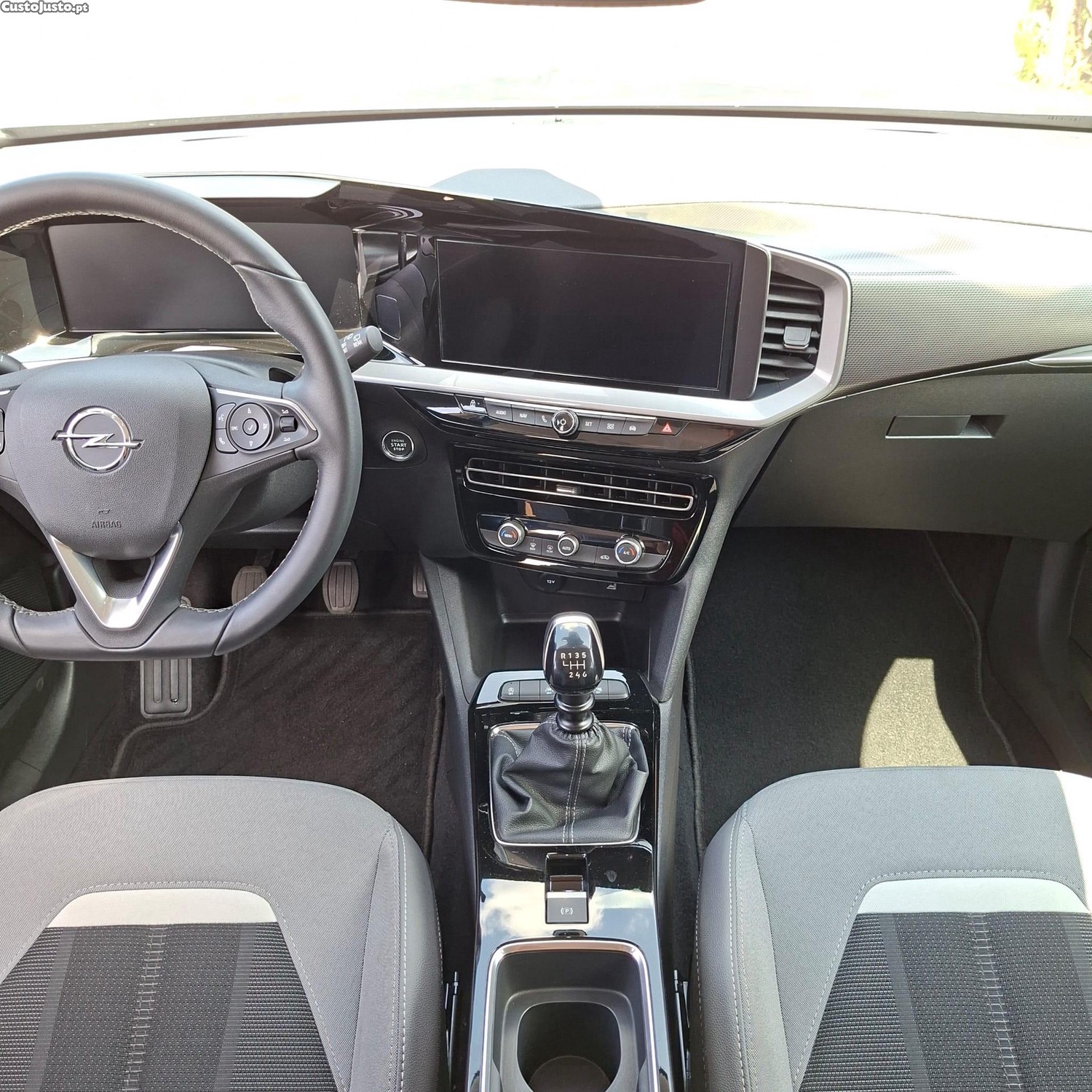 Opel Mokka 1.2 T Elegance — fotografia 16