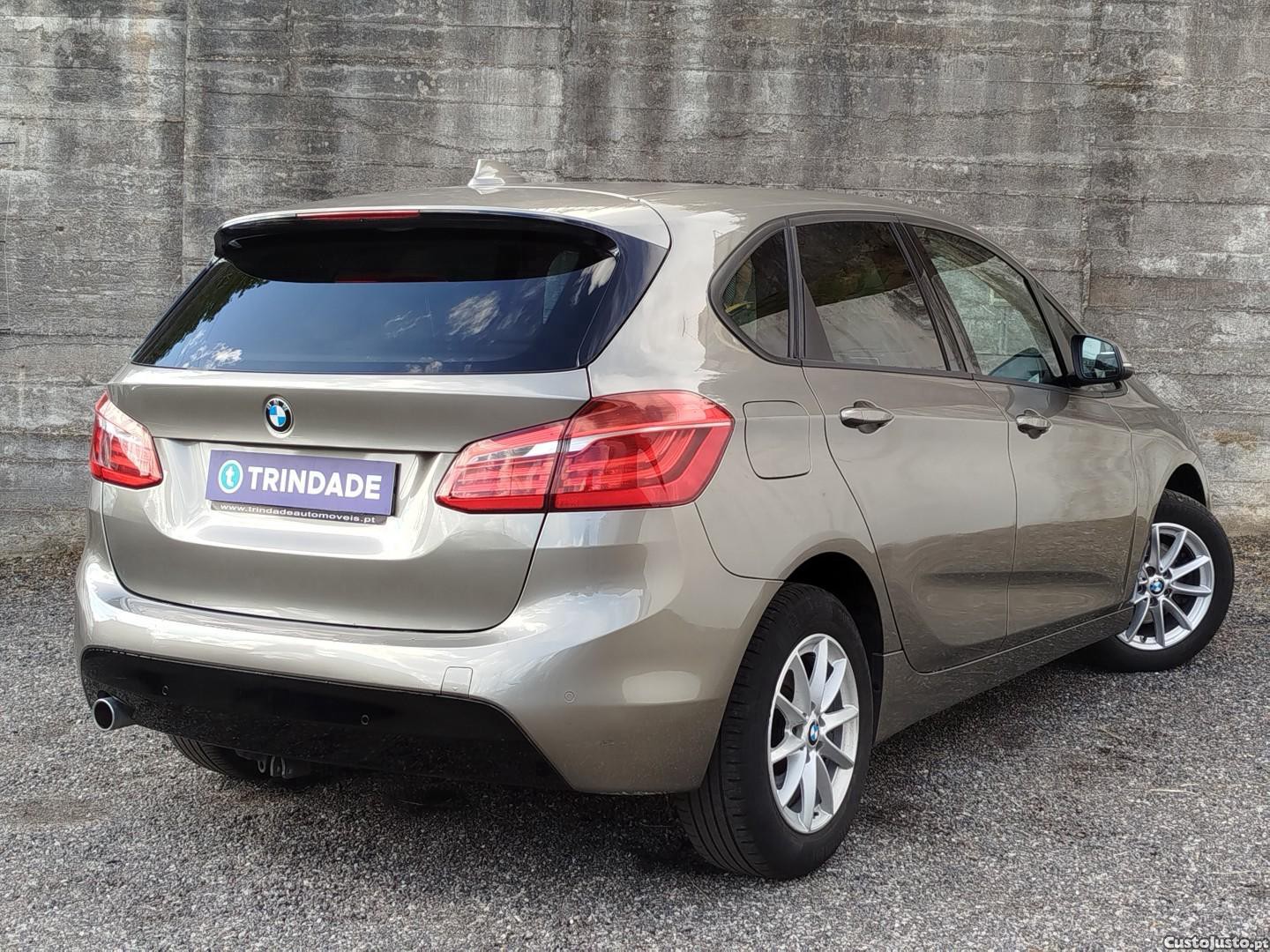 BMW 216 Active Tourer d Luxury Line — fotografia 5
