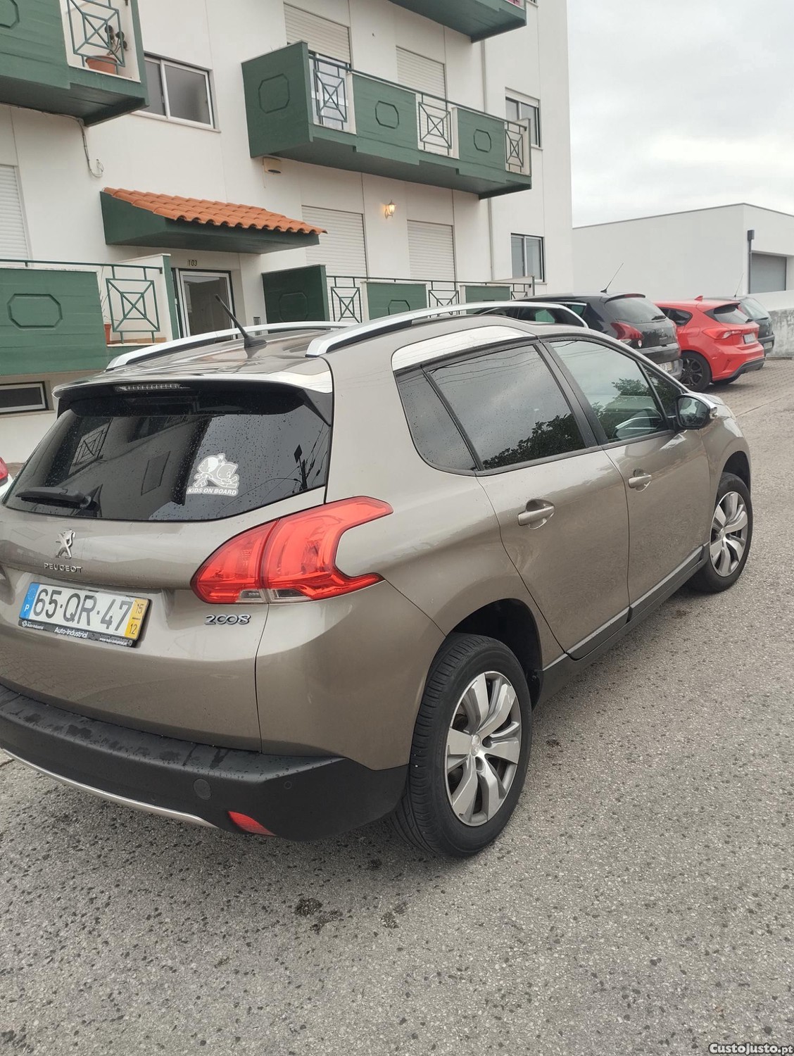 Peugeot 2008 PureTech — fotografia 7