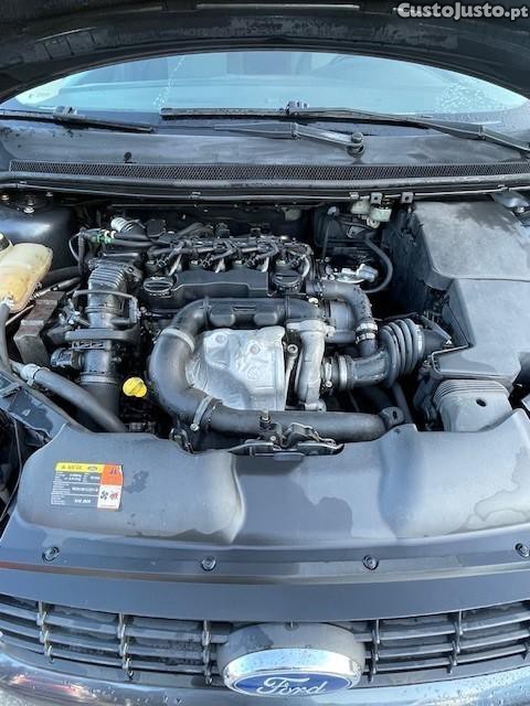 Ford Focus 1.6 TDCi S — fotografia 8