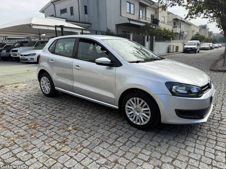 Volkswagen Polo 1.4 TDI Confortline — fotografia 9
