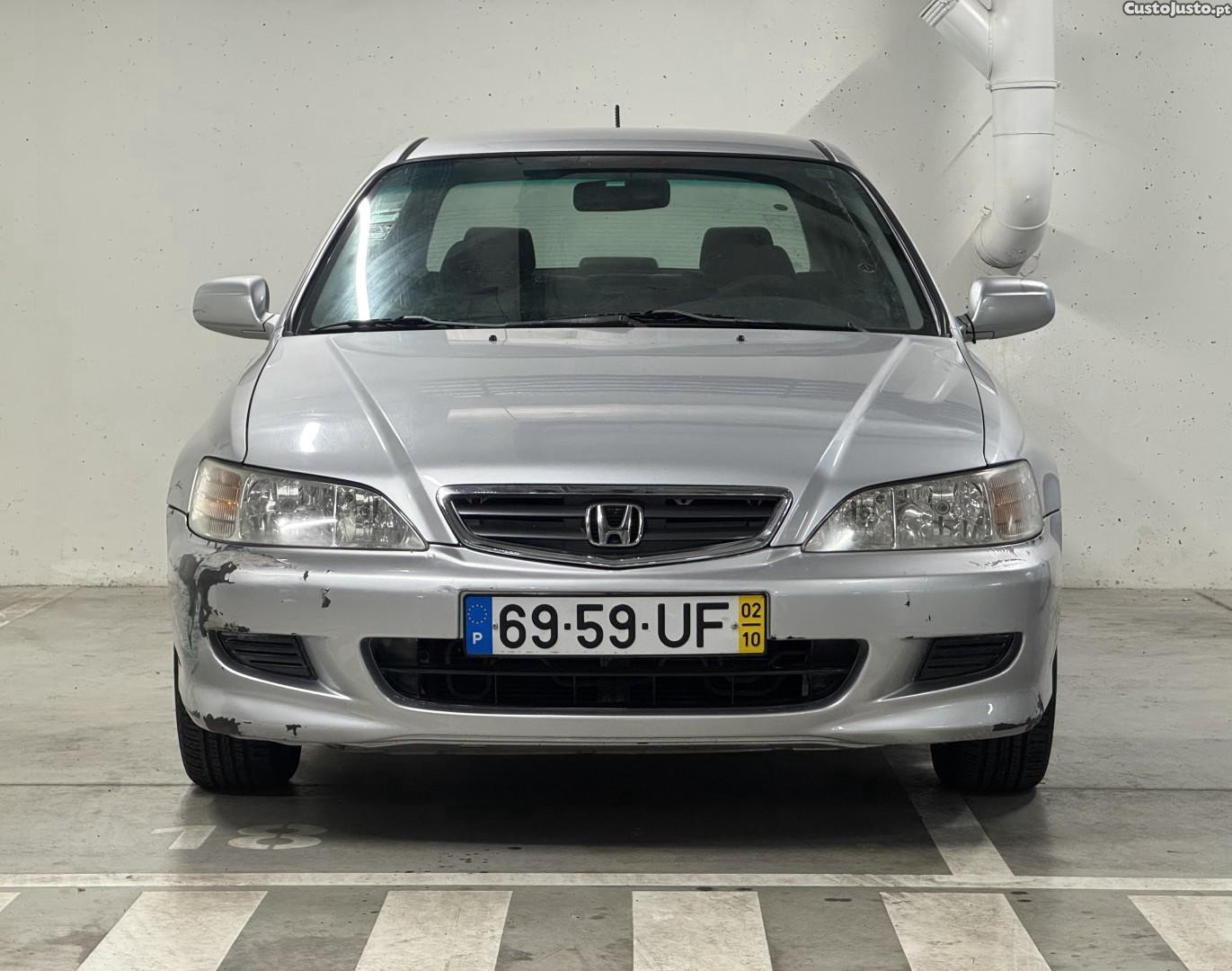 Honda Accord 1.6 LS — fotografia 18